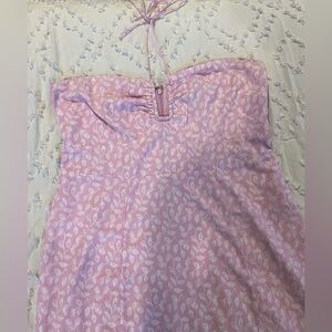 Abercrombie & Fitch, LP, Pink and white